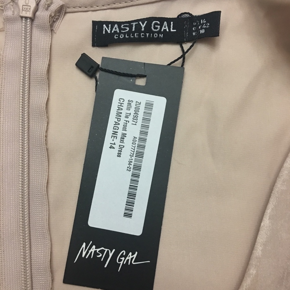 Nasty Gal Dress - Picture 5 of 8